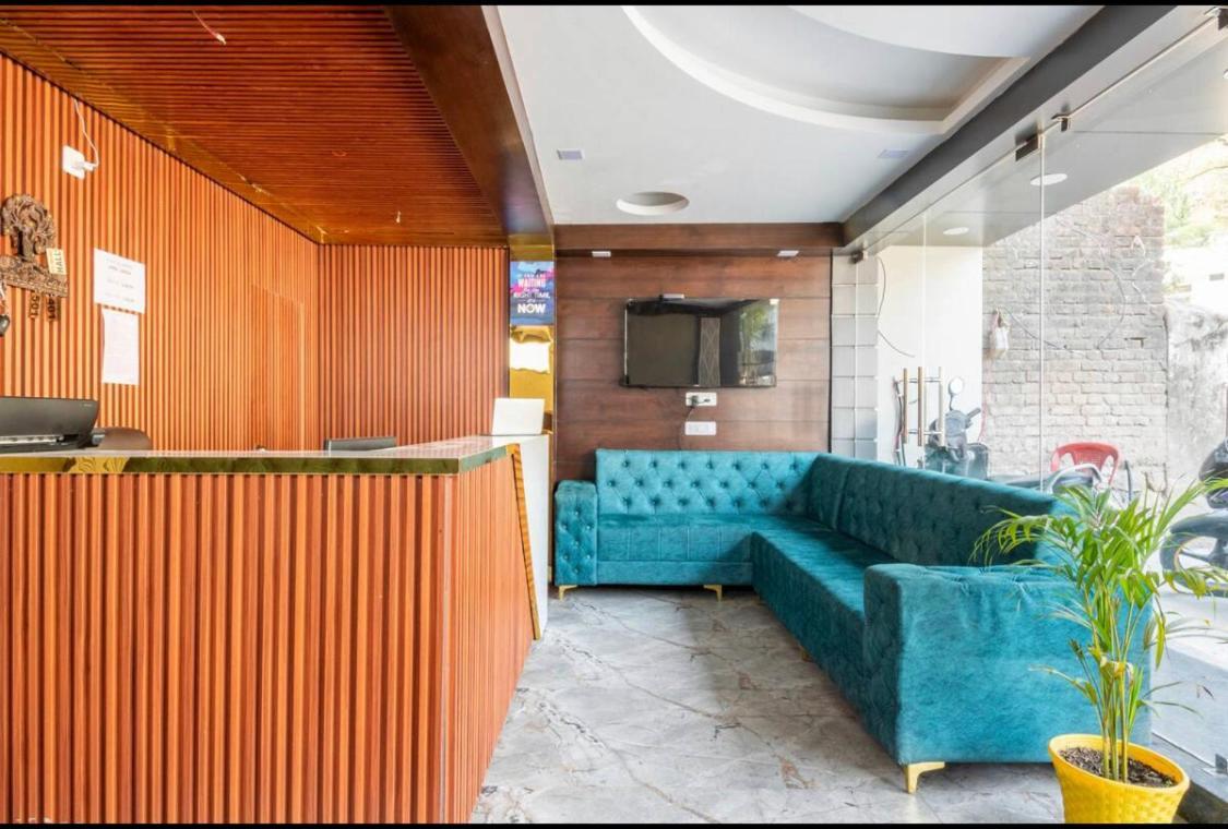 Hotel & Hostel Vimal Ganga Rishīkesh Eksteriør billede