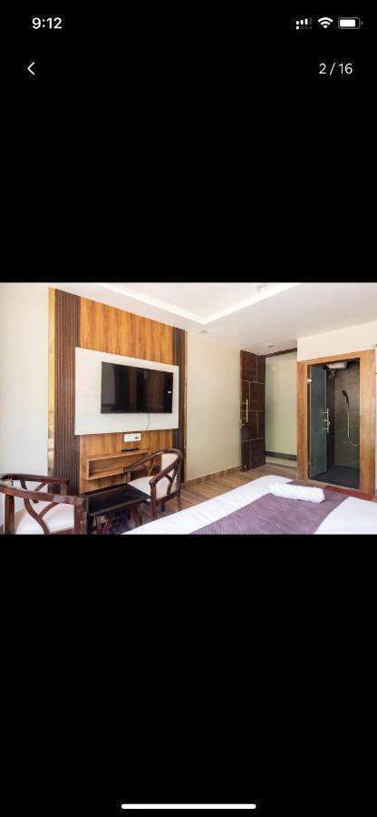 Hotel & Hostel Vimal Ganga Rishīkesh Eksteriør billede